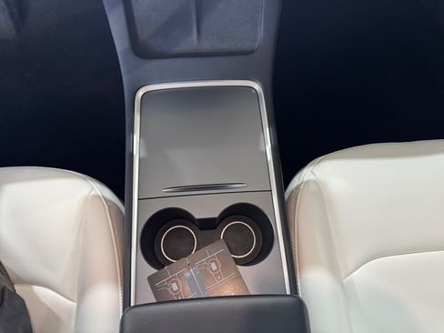 Used 2022 Tesla Model 3 Long Range AWD/4WD image 14