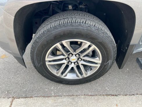 Used 2022 Chevrolet Colorado LT w/ Luxury Package image 13