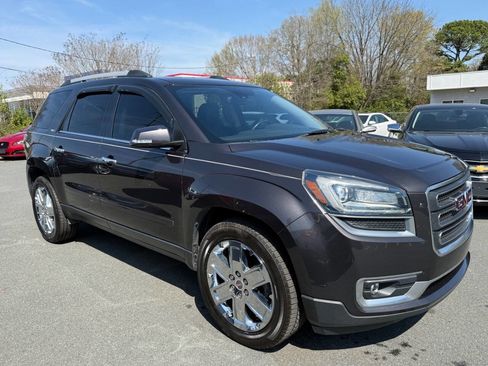 Used 2017 GMC Acadia Limited SLT image 3