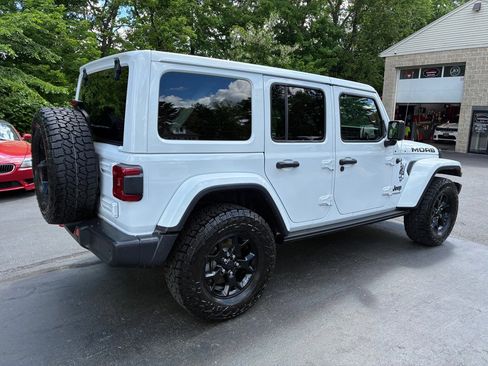Used 2019 Jeep Wrangler Unlimited Sahara w/ Quick Order Package 24M Moab AWD/4WD image 7