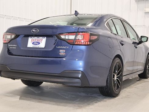 Used 2020 Subaru Legacy image 9