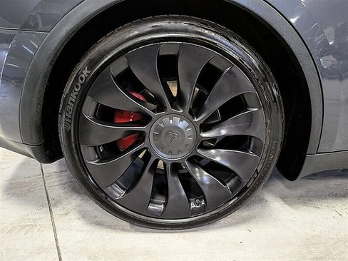 Used 2022 Tesla Model Y Performance AWD/4WD image 13