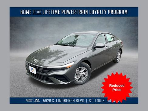 Used 2025 Hyundai Elantra SE image 1