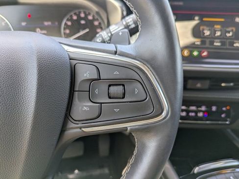 Used 2023 Buick Envision Preferred AWD/4WD image 31