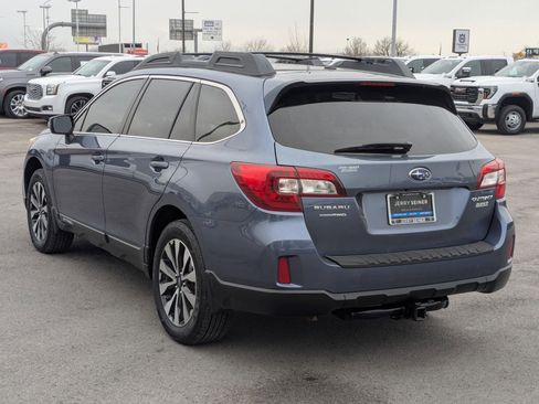 Used 2015 Subaru Outback 2.5i Limited image 3