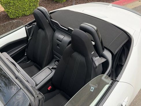 Used 2022 MAZDA MX-5 Miata Club image 15