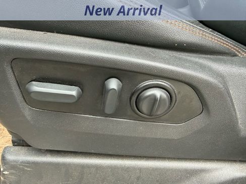 Used 2022 GMC Sierra 1500 AT4 image 12