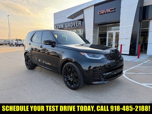 Used 2024 Land Rover Discovery Dynamic SE image 1