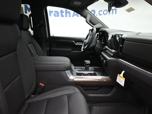 New 2026 Chevrolet Silverado 1500 LT Trail Boss w/ Convenience Package II image 7