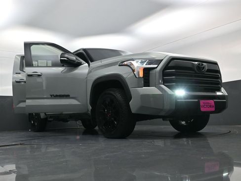Used 2025 Toyota Tundra SR5 AWD/4WD image 26