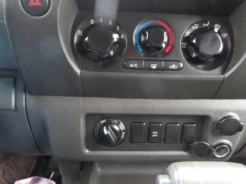 Used 2007 Nissan Xterra S w/ Utility Pkg image 53