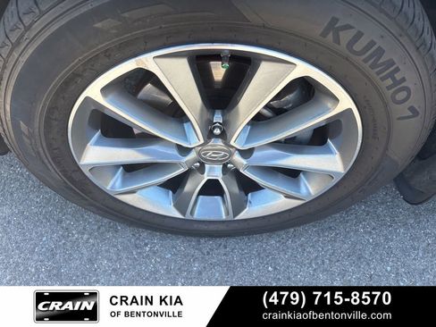 Used 2018 Hyundai Santa Fe SE w/ Cargo Package FWD image 7