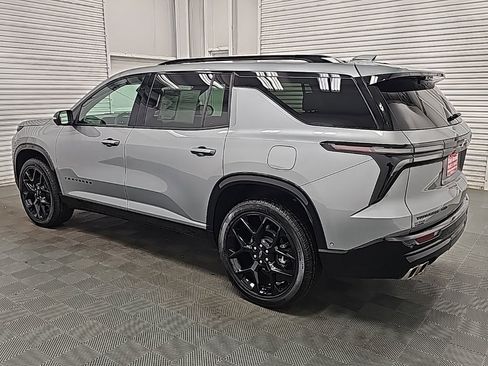 Used 2024 Chevrolet Traverse RS w/ LPO, Floor Liner Package image 5