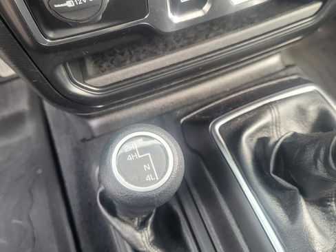 Used 2020 Jeep Wrangler Sport AWD/4WD image 23