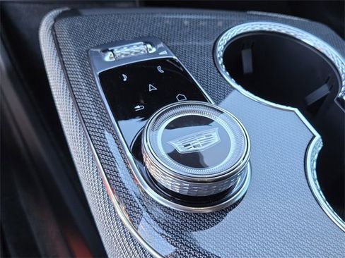 New 2026 Cadillac Optiq Sport 2 image 27