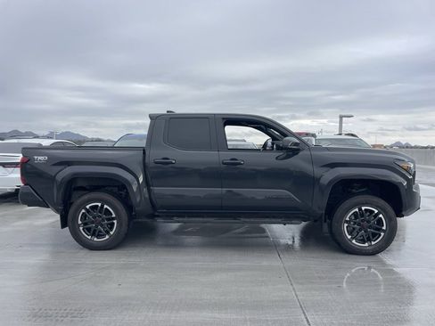 Used 2024 Toyota Tacoma TRD Sport image 3