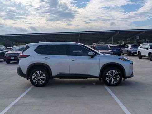 Used 2021 Nissan Rogue SV FWD image 6