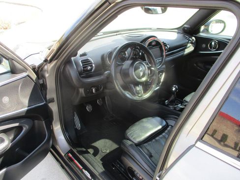Used 2016 MINI Cooper Clubman S image 13