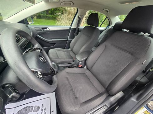 Used 2015 Volkswagen Jetta SE FWD image 22