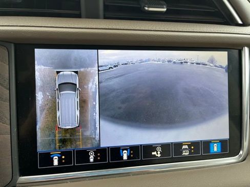 Used 2021 GMC Yukon XL Denali w/ Denali Premium Package image 53