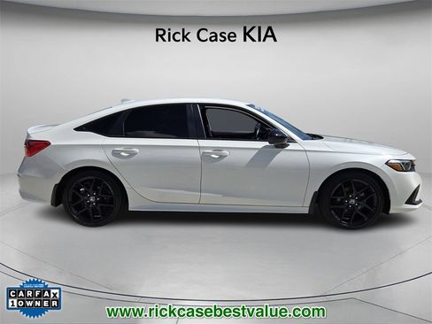 Used 2023 Honda Civic Sport image 4