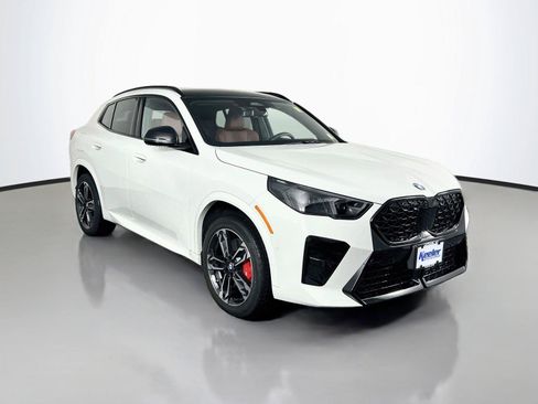 Used 2026 BMW X2 xDrive28i w/ Technology Package AWD/4WD image 8