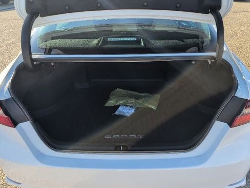 Used 2023 Toyota Camry SE image 20