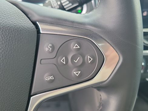 Used 2023 Chevrolet Traverse LT FWD image 24