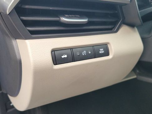 Used 2025 Nissan Altima 2.5 SV FWD image 16