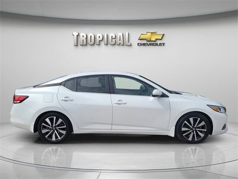 Used 2021 Nissan Sentra SV w/ SV Premium Package image 6