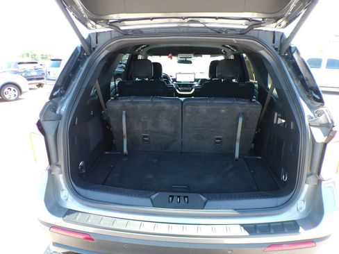 Used 2025 Ford Explorer ST-Line AWD/4WD image 8
