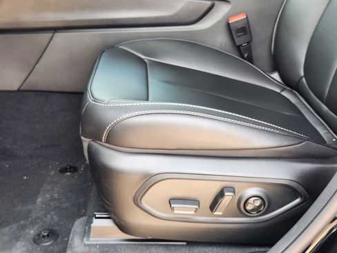 New 2026 Jeep Grand Cherokee Limited image 17