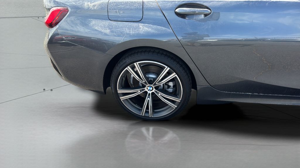 Used 2022 BMW 330i Sedan w/ Convenience Package RWD image 35