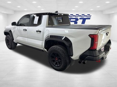Used 2024 Toyota Tacoma TRD Pro image 7