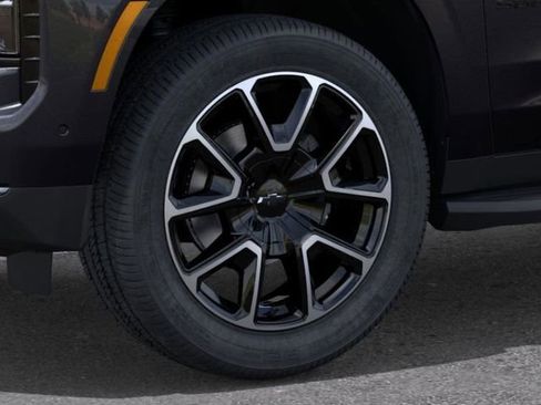 New 2026 Chevrolet Suburban RST image 9