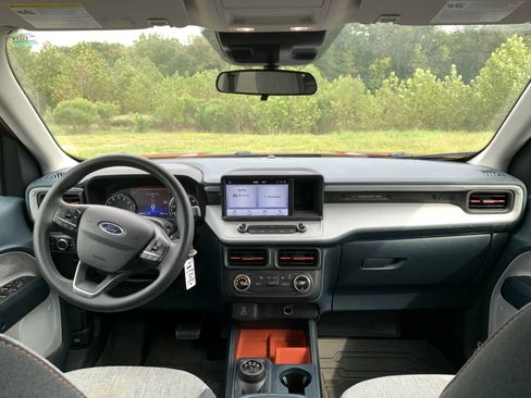 Used 2022 Ford Maverick XLT w/ Equipment Group 300A Standard image 9