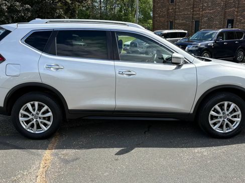 Used 2020 Nissan Rogue SV AWD/4WD image 9