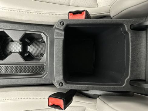 Used 2018 Volkswagen Tiguan SE AWD/4WD image 20
