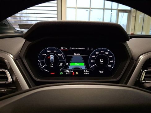 Used 2023 Audi Q4 e-tron Premium Plus image 22