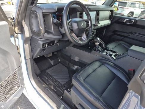 Used 2025 Ford Bronco Badlands AWD/4WD image 12