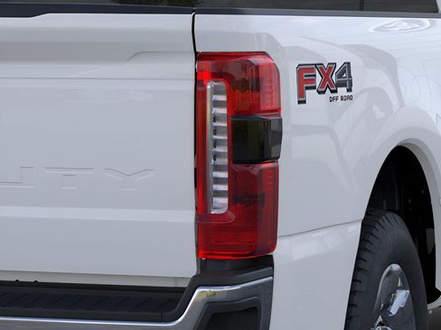New 2026 Ford F250 Lariat w/ Chrome Package AWD/4WD image 21