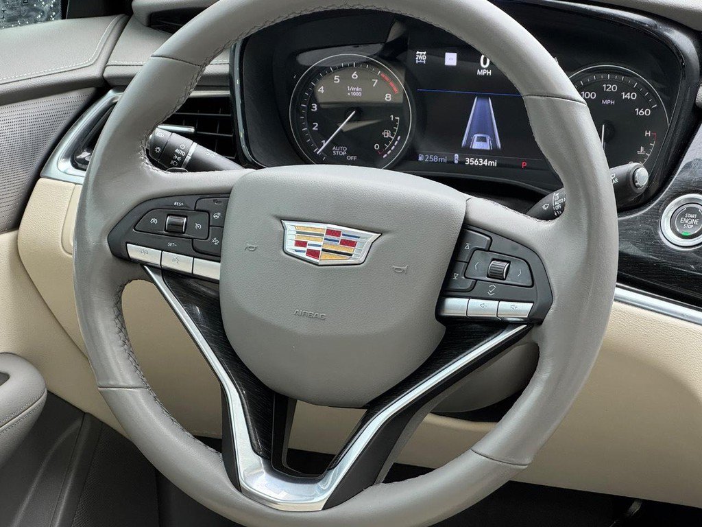 Used 2021 Cadillac XT6 Premium Luxury AWD/4WD image 13