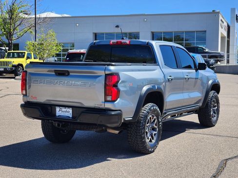 Used 2025 Chevrolet Colorado ZR2 w/ Technology Package image 3