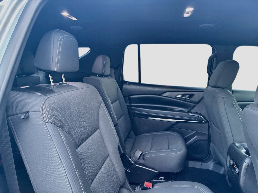 Used 2026 Chevrolet Traverse LT w/ LPO, Floor Liner Package FWD image 27