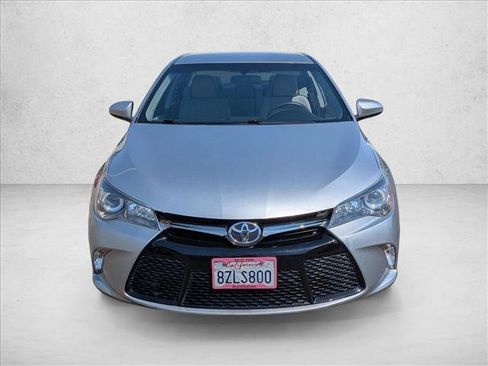 Used 2017 Toyota Camry SE FWD image 2