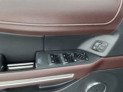 Used 2023 Ford Expedition Limited image 41
