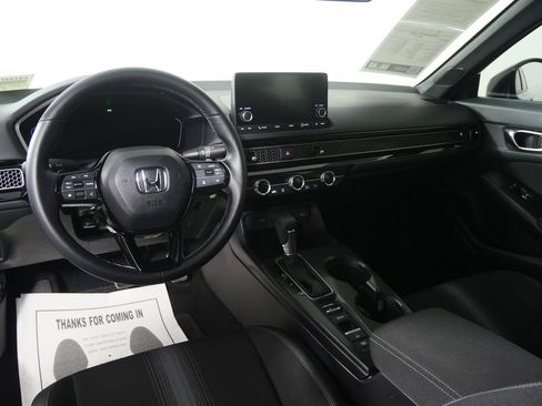 Used 2025 Honda Civic Sport image 17