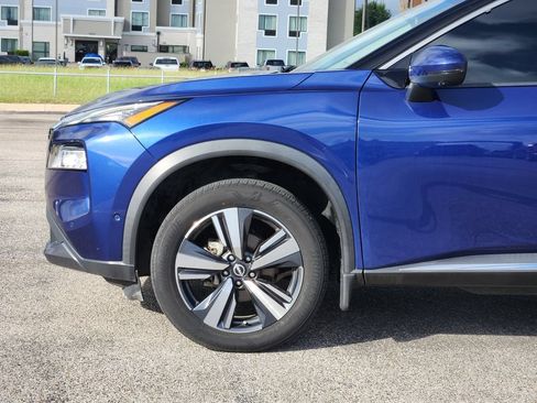 Used 2023 Nissan Rogue SL w/ SL Premium Package FWD image 6
