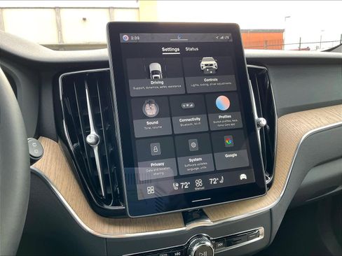 New 2026 Volvo XC60 B5 Plus w/ Protection Package Premier image 22