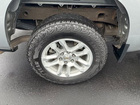 Used 2023 Chevrolet Silverado 1500 LT image 18